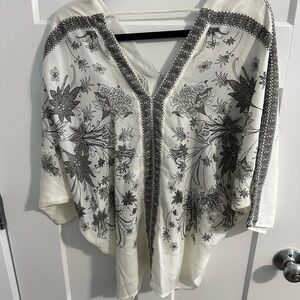 Rose & Olive Monochrome Paisley Top